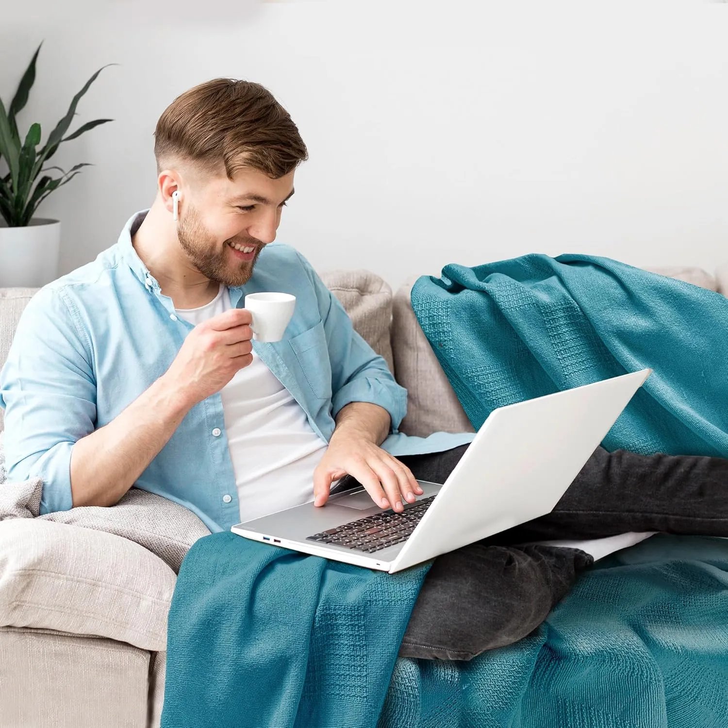100% Cotton Blanket Twin Size 108x90 - Lightweight Breathable Waffle Weave Thermal Throw for Bed, Sofa & Couch - Soft Cozy, Durable Summer Bedding, All Season Comfort for Home, Travel & Camping, Teal