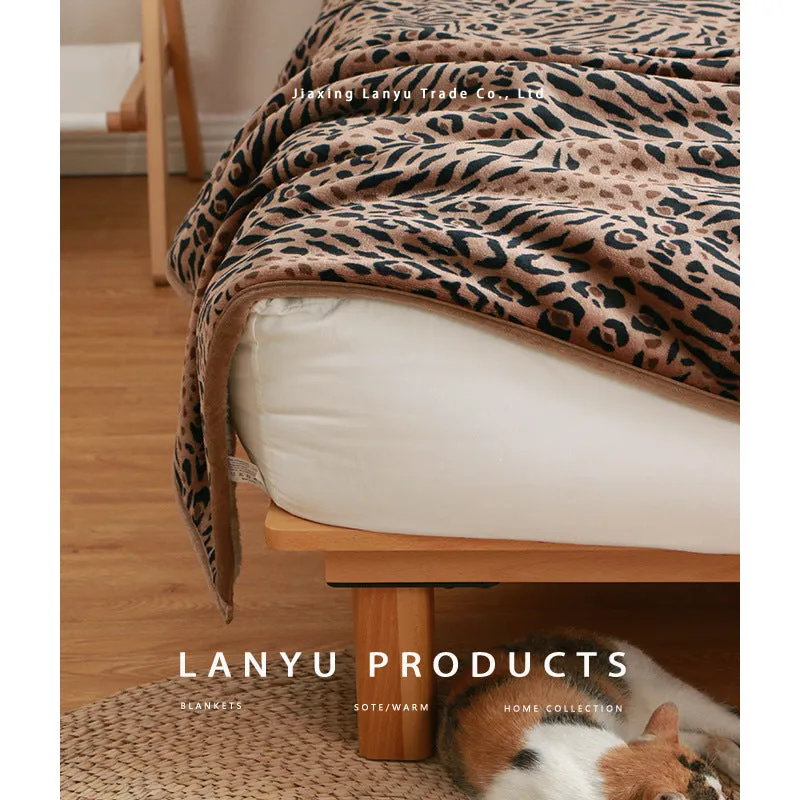 150x200cm Autumn and Winter Flannel Blanket Leopard Print Blanket Tiger Pattern Sofa Cover Bed Cover Blanket Warm Casual Blanket
