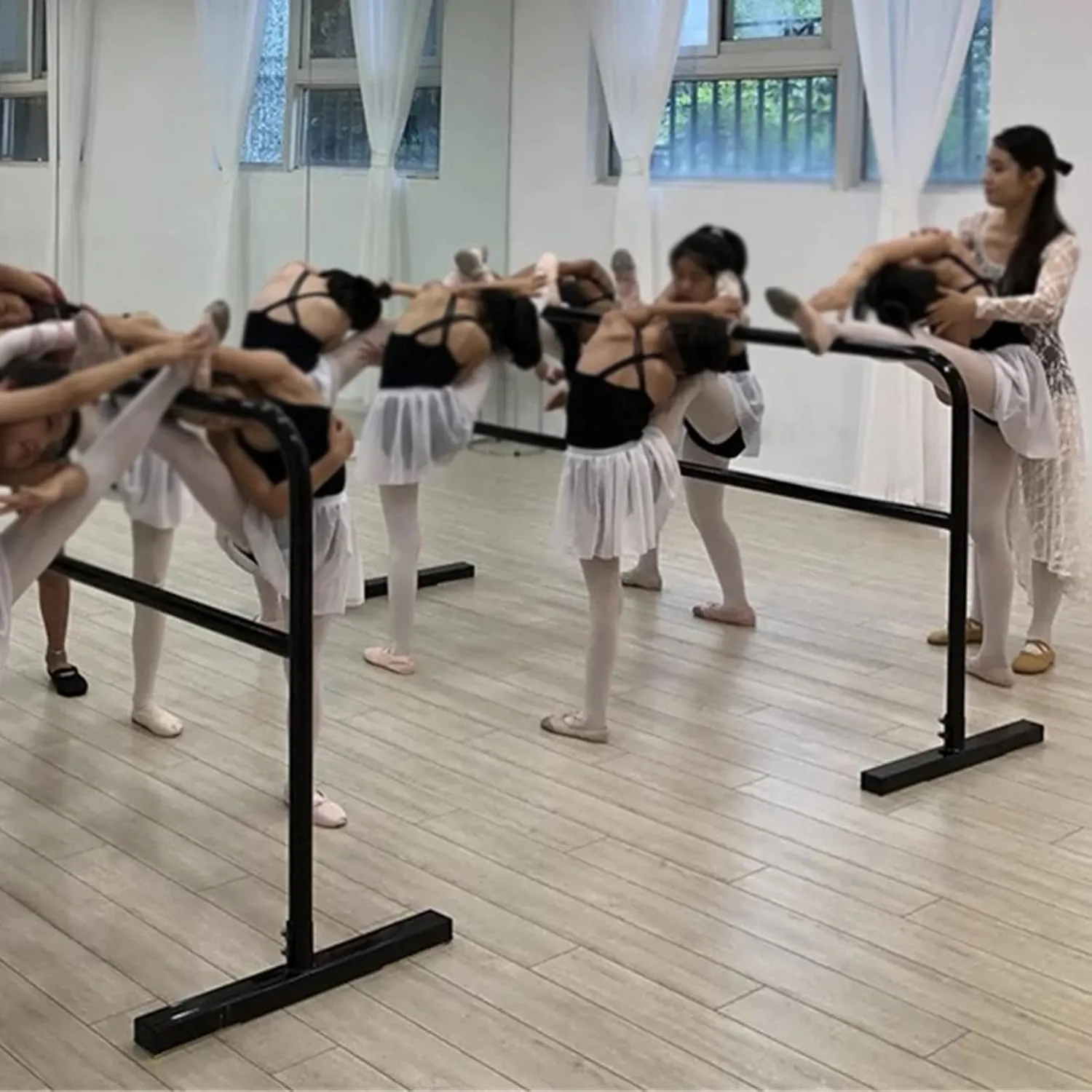 Ballet Barre,Freestanding Portable Ballet Bar, Stretch Pole Mobile Ballet Equipment with Non-Slip Feetm Ance Stretching Ballet Training for Gym Studio (A 150CM)