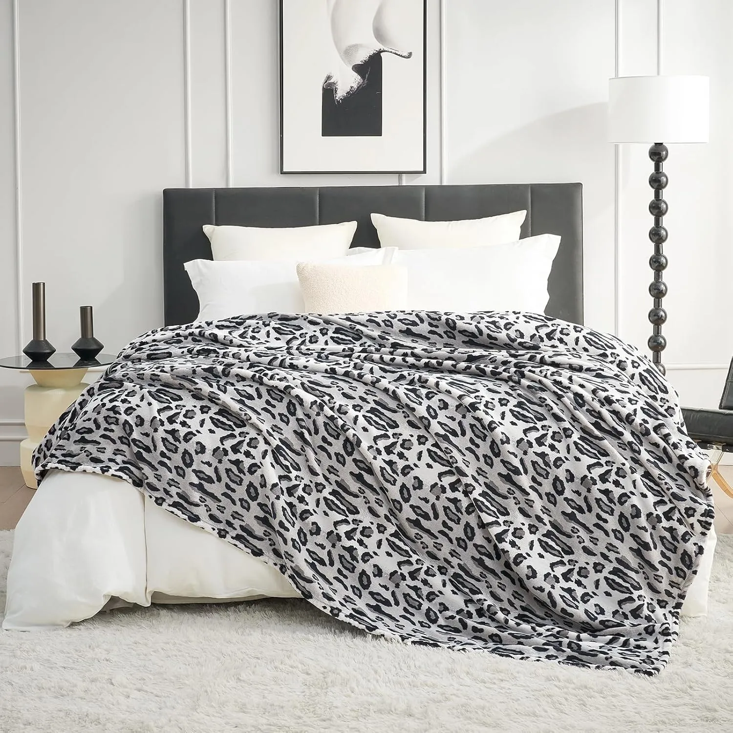Cozy Bliss Leopard Print Throw Blanket MilkyPlush™ Fleece 330GSM Thick Blankets Western Room Decor Super Soft Warm for Adults Kids Girl Gifts Bedroom Couch Sofa Travel Silvery 50"x60"