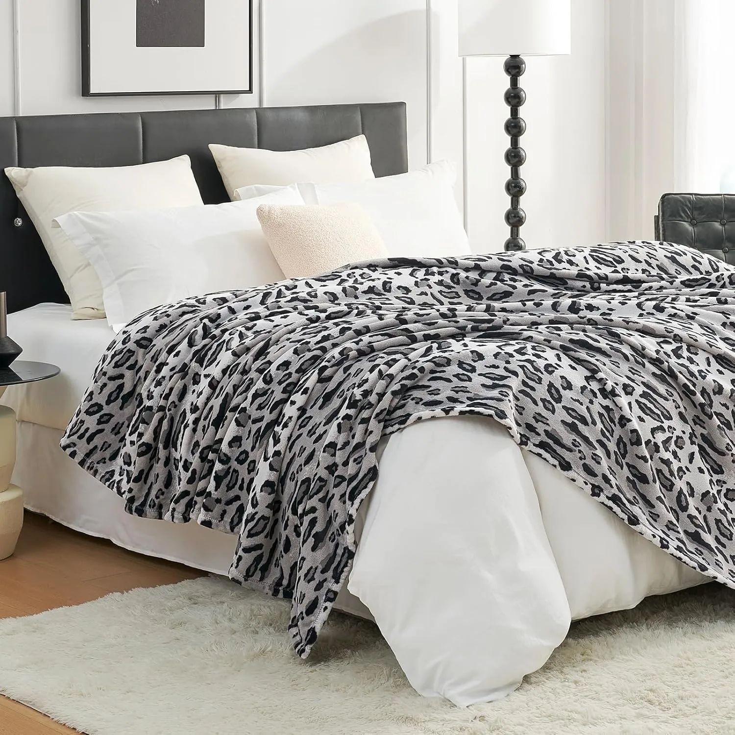 Cozy Bliss Leopard Print Throw Blanket MilkyPlush™ Fleece 330GSM Thick Blankets Western Room Decor Super Soft Warm for Adults Kids Girl Gifts Bedroom Couch Sofa Travel Silvery 50"x60"