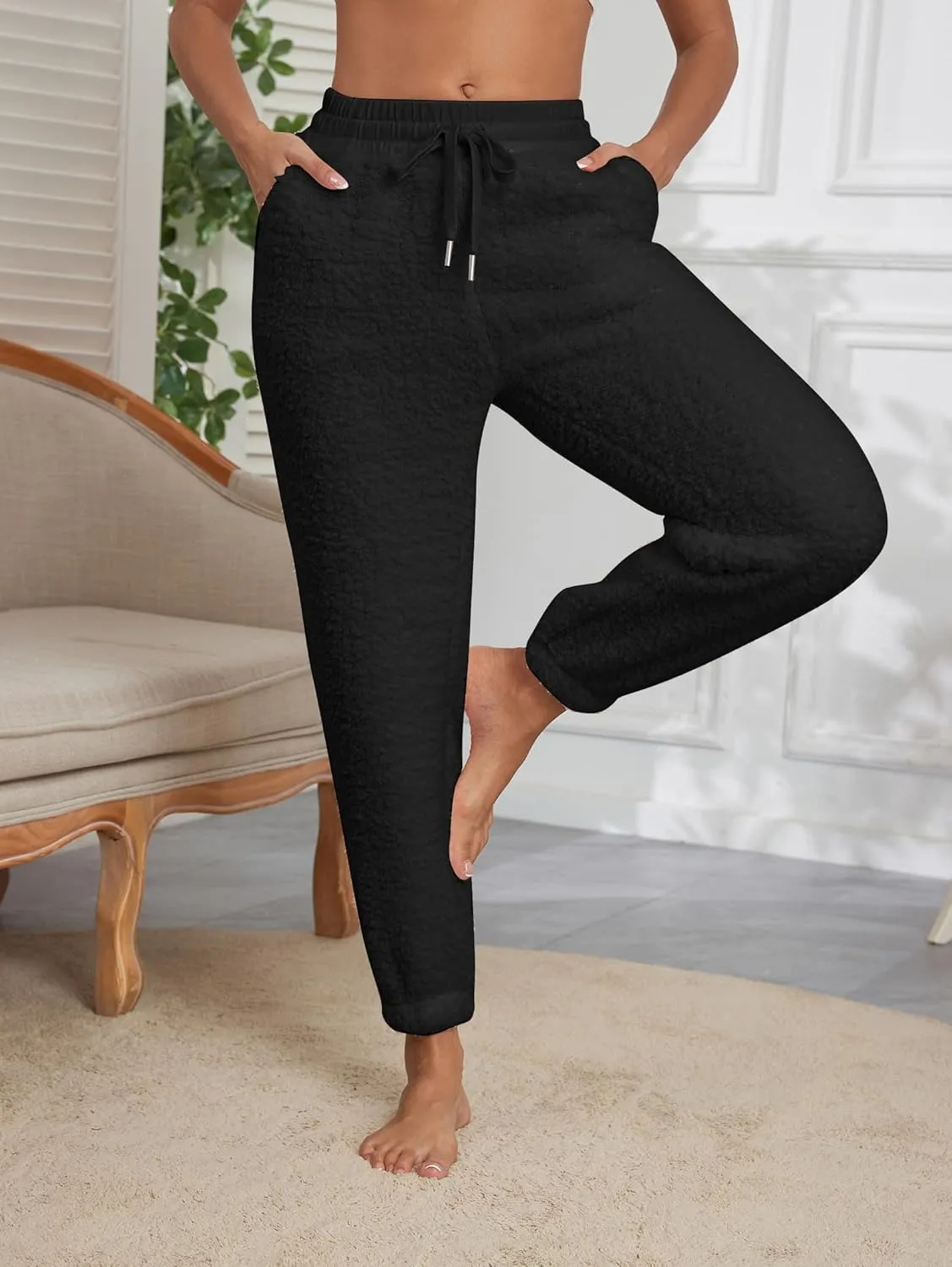Famulily Womens Winter Sherpa Fleece Sweatpants Drawstring Waist Joggers Pants Thick Thermal Trousers with Pockets