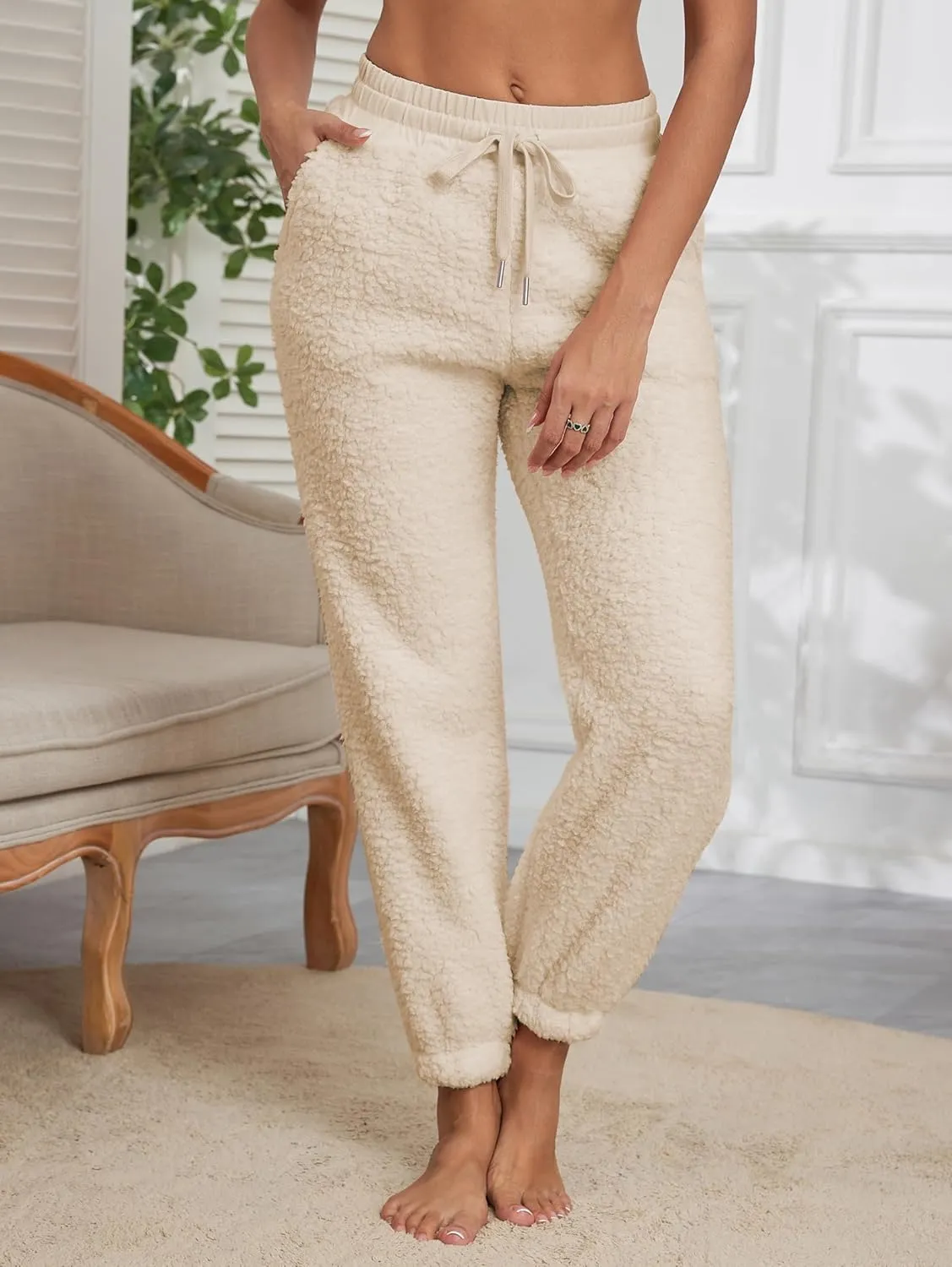 Famulily Womens Winter Sherpa Fleece Sweatpants Drawstring Waist Joggers Pants Thick Thermal Trousers with Pockets