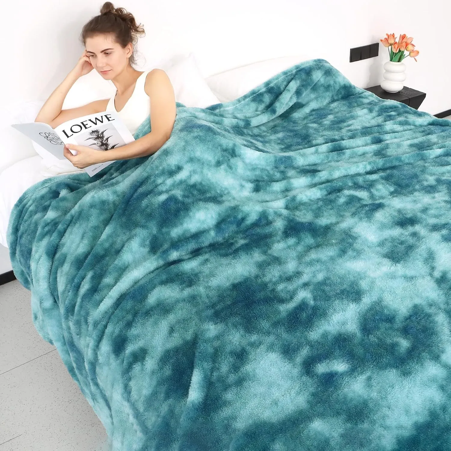 Fleece Throw Blanket Cozy Soft Lightweight Throw Blankets Warm Plush Lightblue fall blankets and throws Couch Sofa Bed Camping Travel Picnic Outdoor Blanket Bedding Kid Baby Boys Girls Adults 60x80 in