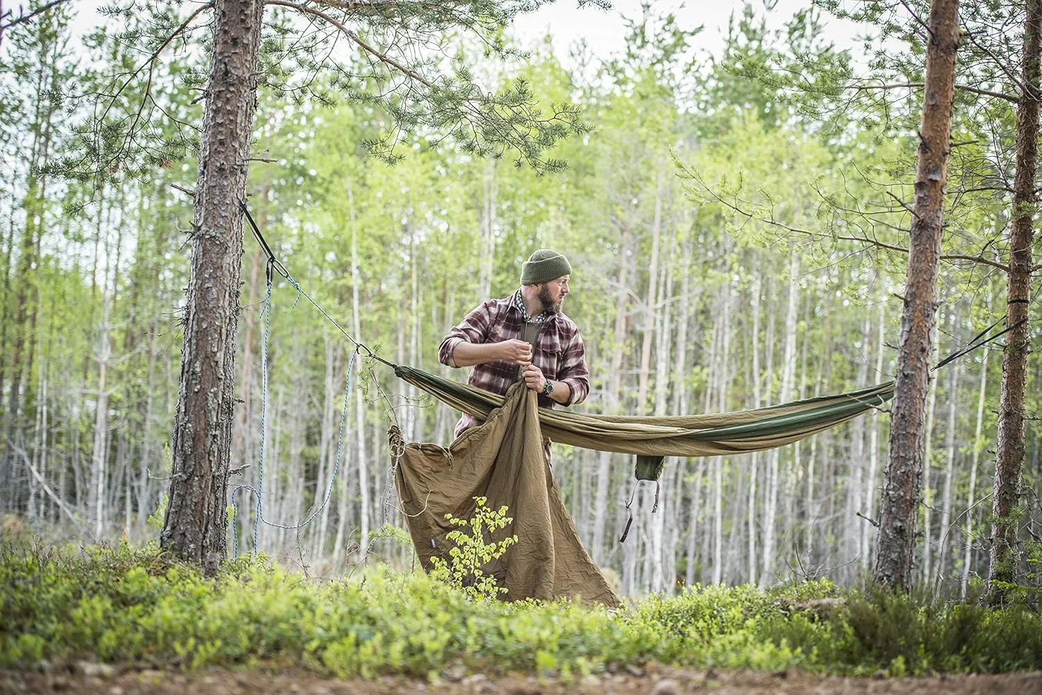Helikon-Tex Swagman Roll Multi-Purpose Military Poncho - Emergency Poncho & Woobie Blanket & Jacket
