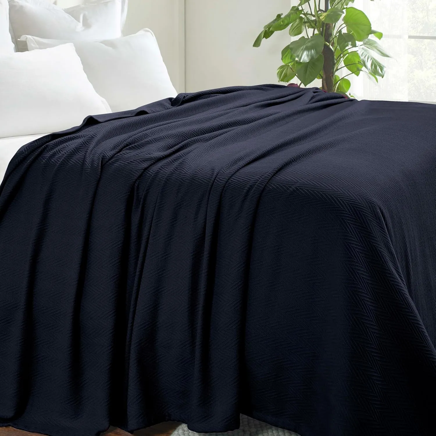 Hroo Collection Premium Thermal Blanket - All-Season Reversible Herringbone, Ultra-Soft and Warm, 100% Cotton, King, 108" x 90", Navy Blue