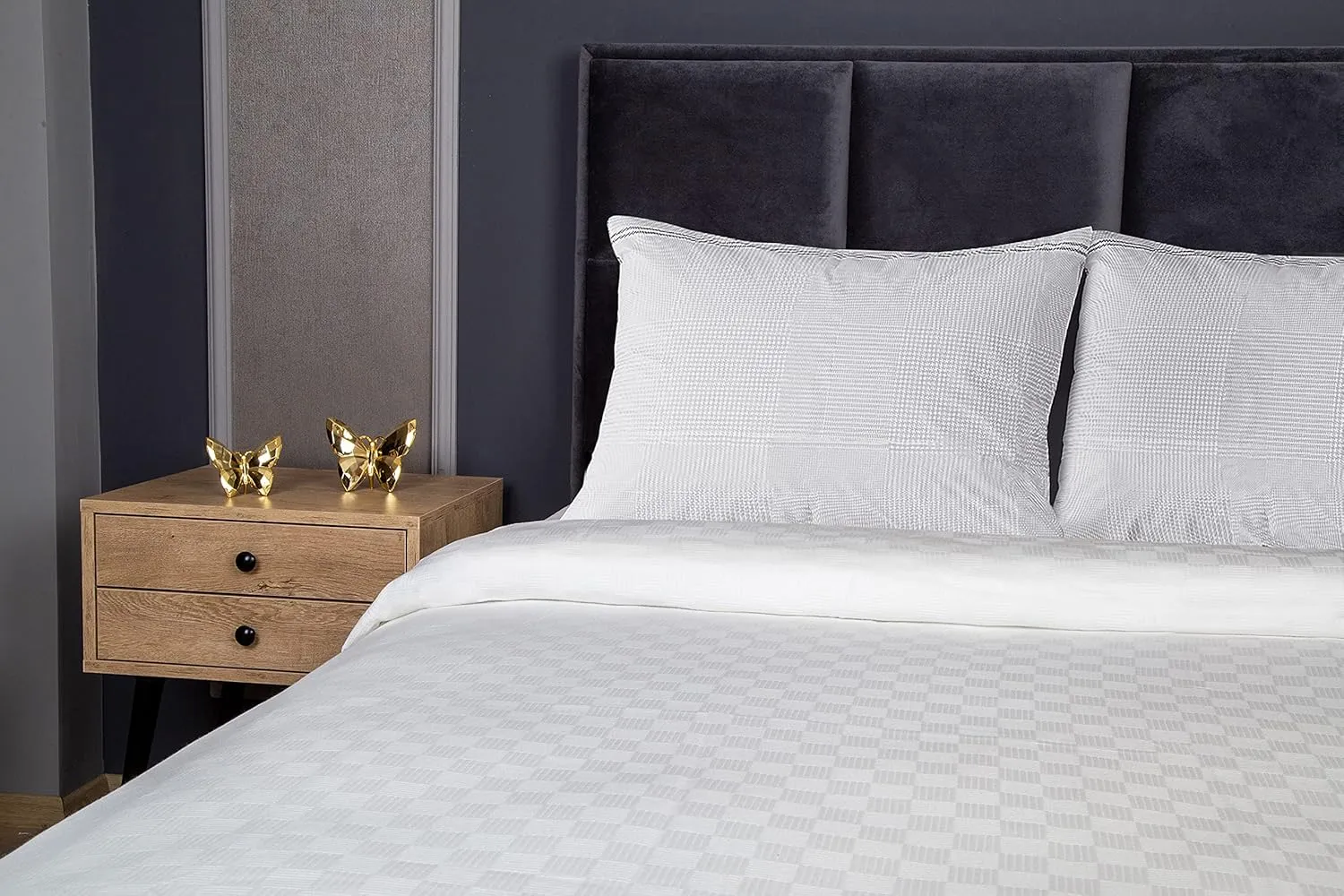 MAURA All Season Cotton Decorative Thermal Bed Blankets, Classic Basket Wave Breathable, Super Soft, Cozy Blanket and Perfect for Layering Any Bed. King Large Size 108”x 90”
