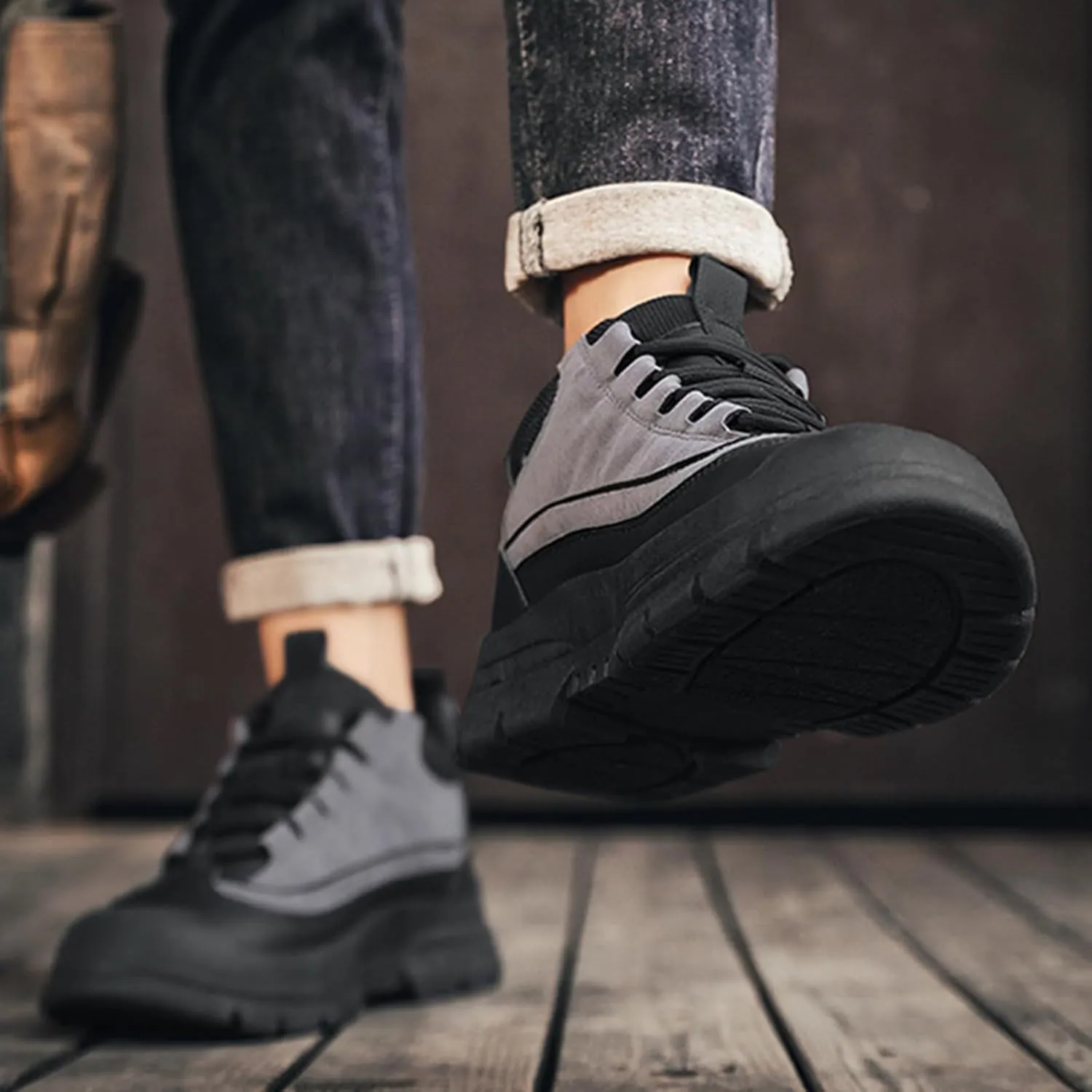 Men'S suede Warm Fur Lined Hiking Ankle Booties Lace up Winter Water-Resistant Trekking Snow Ankle Shoes Outdoor Cold Weather Anti-Slip Lightweight Comfortable Trekking Snow sneakers