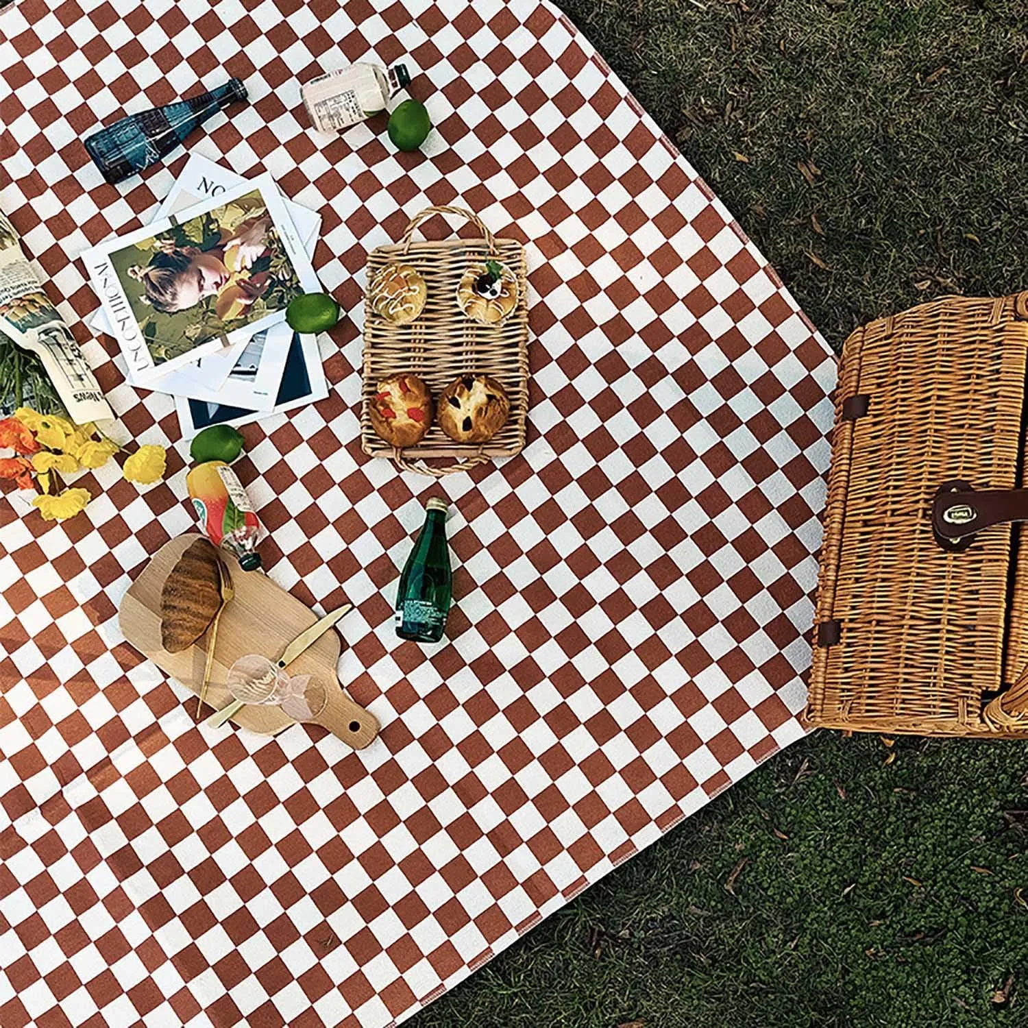 Modern Checkered Picnic Mat,Foldable Waterproof Sandproof Beach Blanket for Camping Hiking Outdoor Activities Lightweight Thin Ground Sheet for Travel Accessories,Yellow,150x150cm/60 x60
