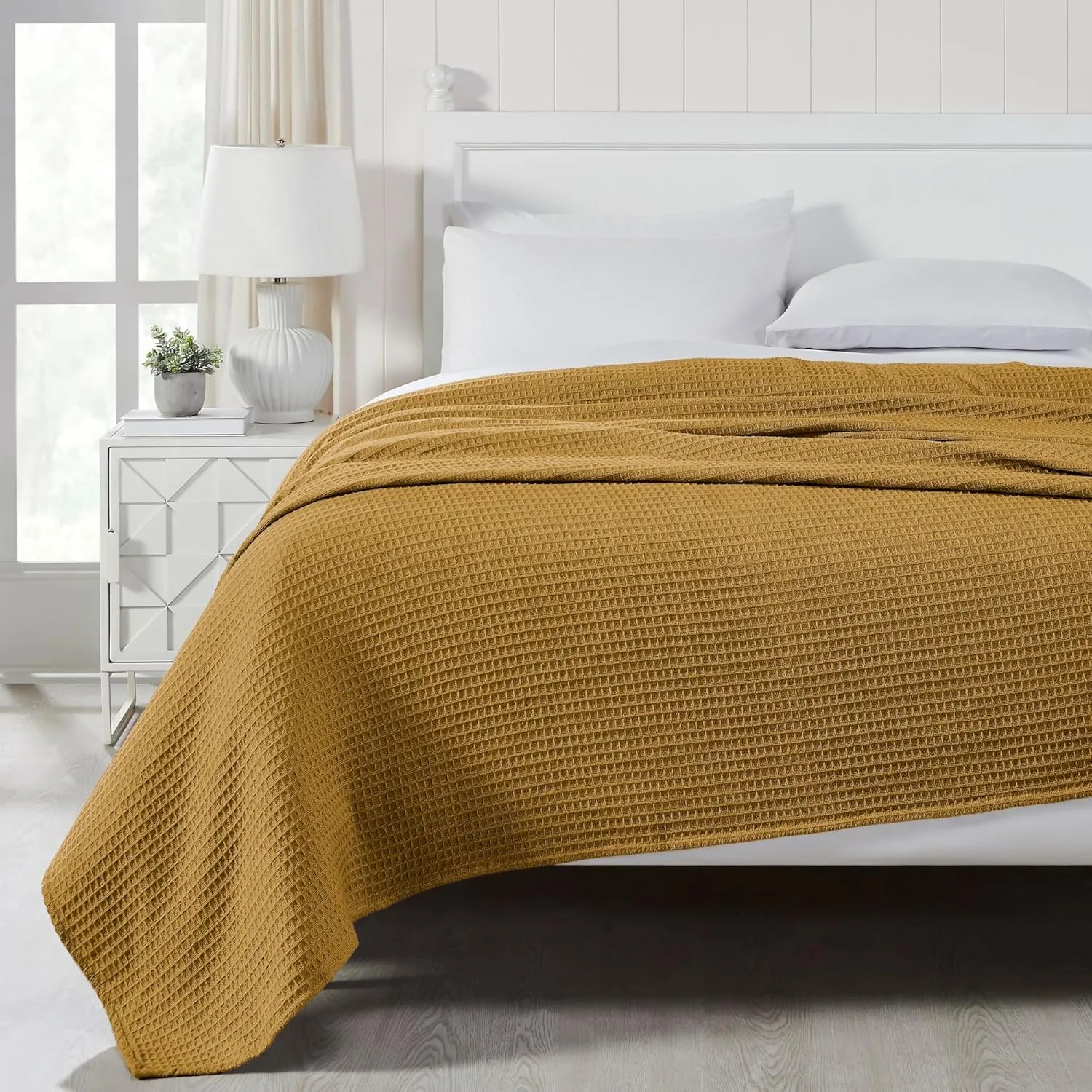 Modern Threads 100% Cotton Waffle Thermal Blanket, Gold, Full/Queen