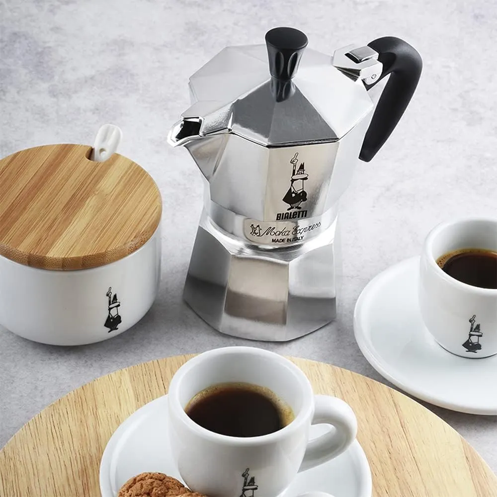 Moka Express: Iconic Stovetop Espresso Maker, Makes Real Italian Coffee, Moka Pot 3 Cups (4.4 Oz - 130 Ml) , Aluminium, Silver