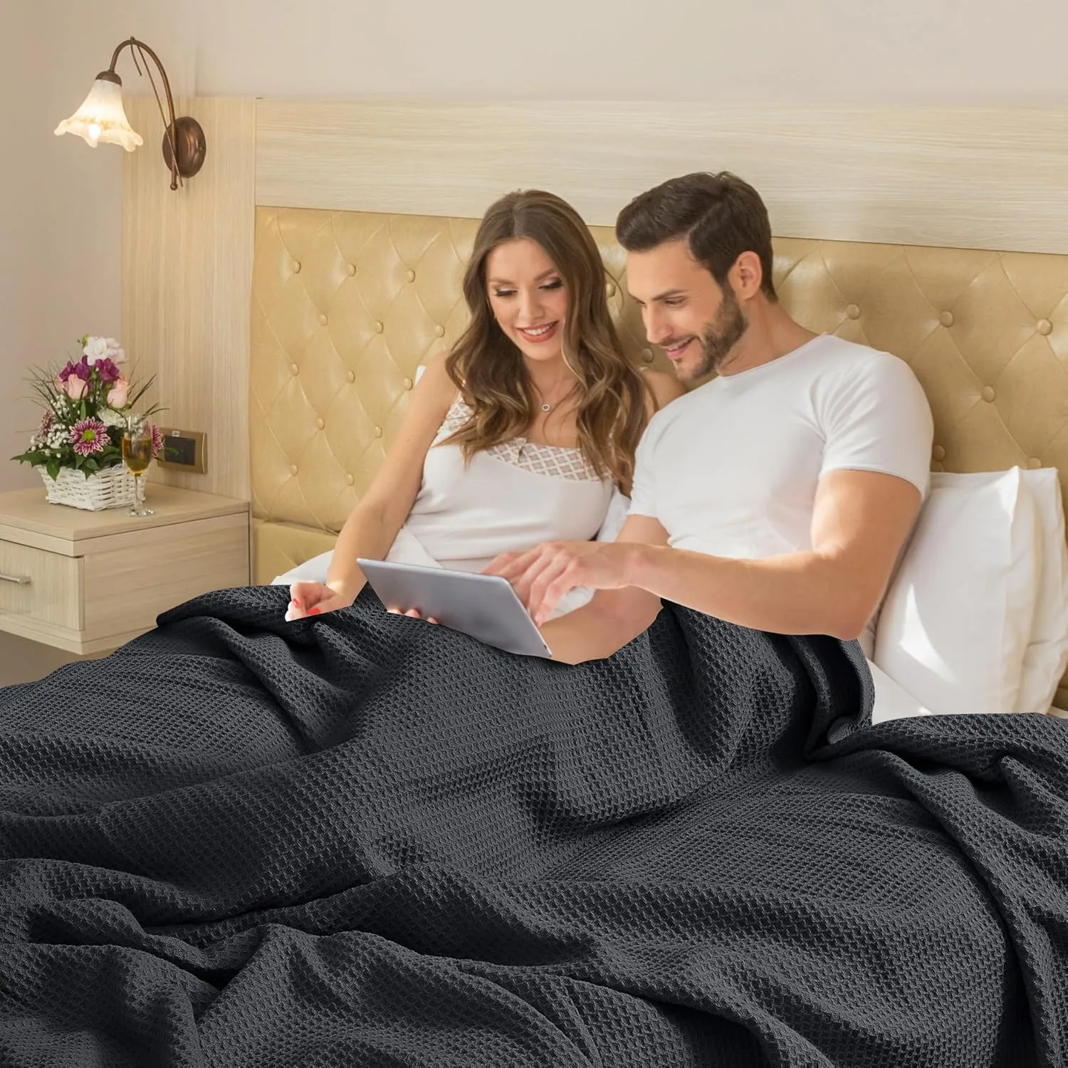 NesteriaHome 100% Cotton Blanket Waffle Weave Grey 405 GSM 90x108 Inches Soft Thermal Blanket King Size Lightweight, Breathable & Durable Summer Throw Blanket for Bed, Couches and Living Room