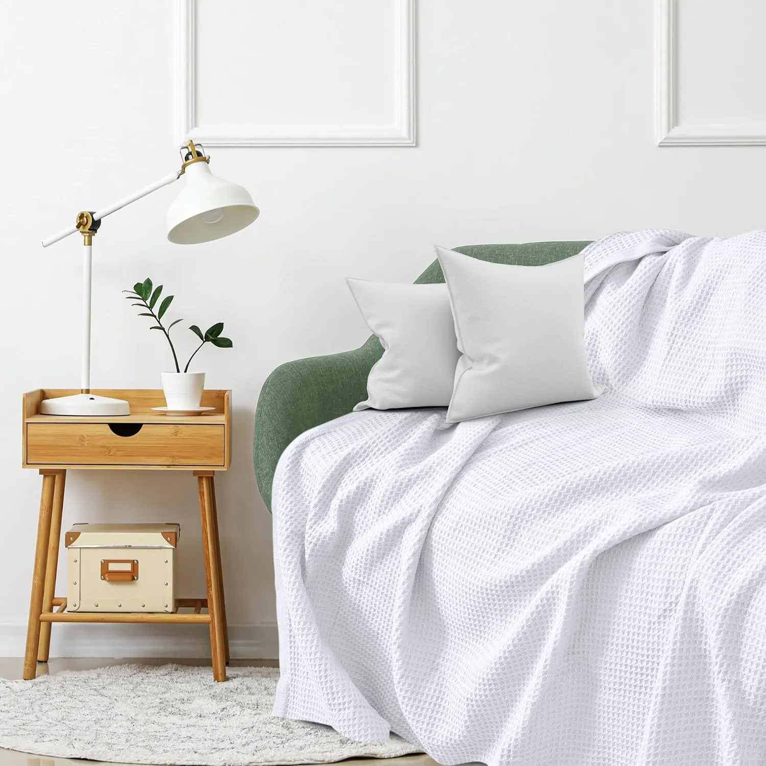 NesteriaHome 100% Cotton Blanket Waffle Weave White 405 GSM 90x108 Inches Soft Thermal Blanket King Size Lightweight, Breathable & Durable Summer Throw Blanket for Bed, Couches and Living Room