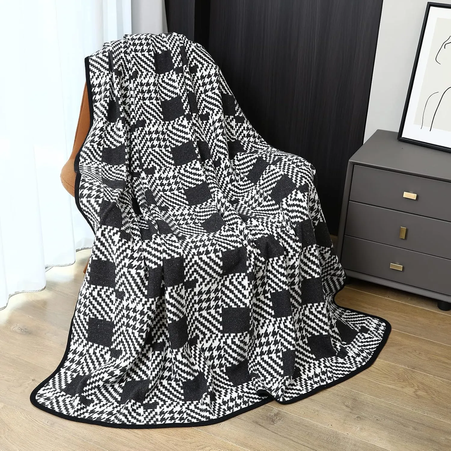 PuTian Merino Wool Blanket - 63" x 51" Thick Warm Soft Twin Bed Throw - Great for Camping, Outdoors, Travel, Car, Couch, All Seasons Houndstooth Black