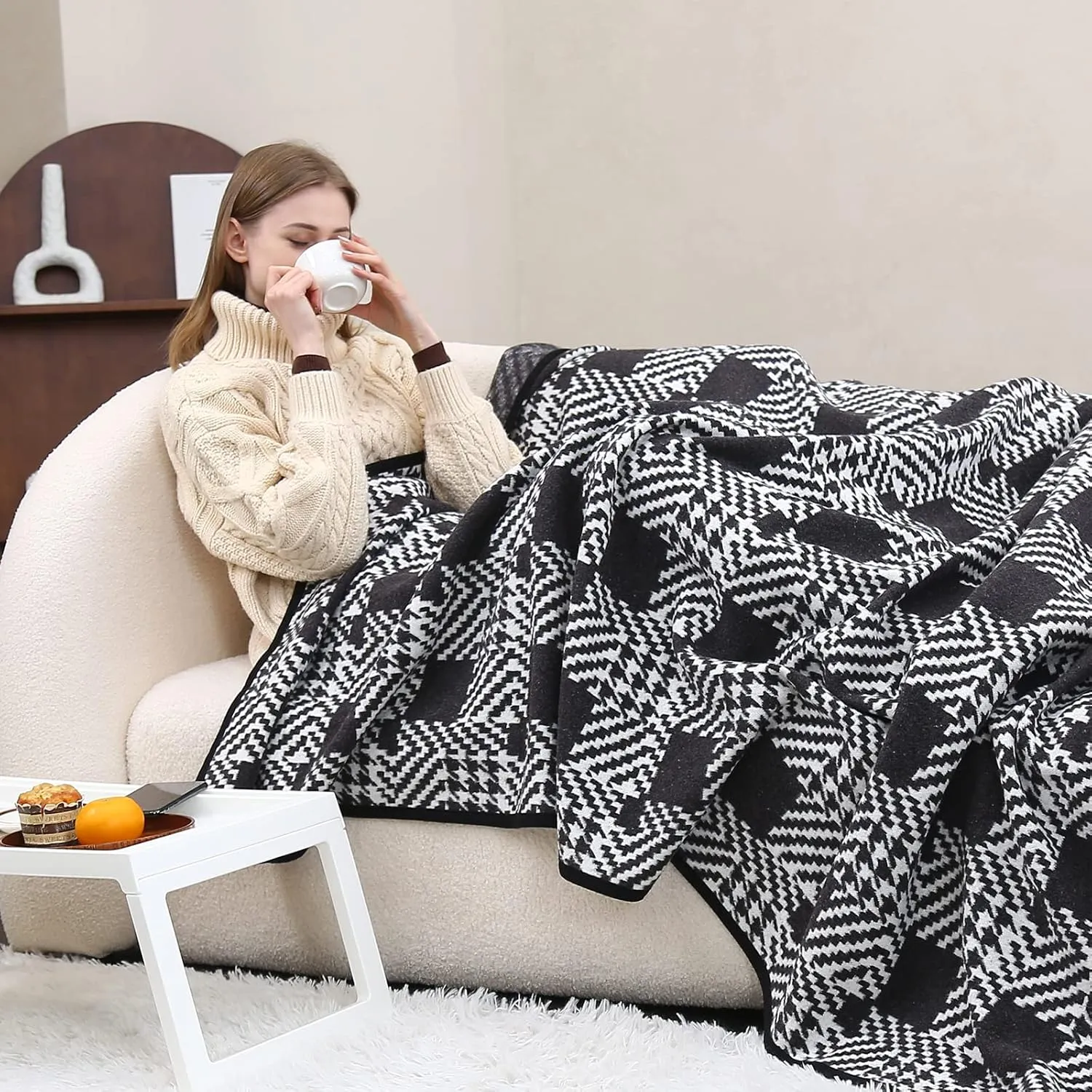 PuTian Merino Wool Blanket - 63" x 51" Thick Warm Soft Twin Bed Throw - Great for Camping, Outdoors, Travel, Car, Couch, All Seasons Houndstooth Black
