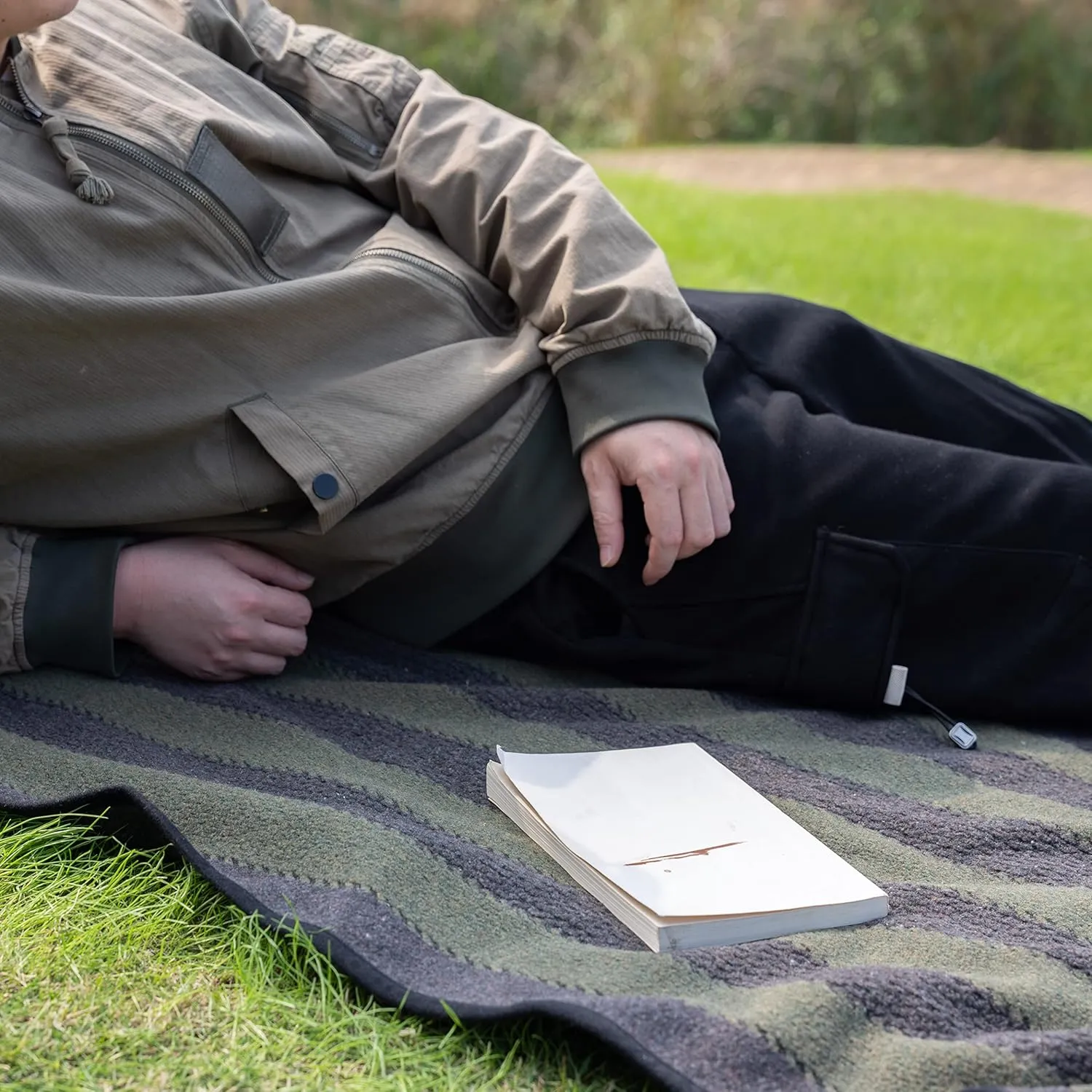 PuTian Merino Wool Blanket - 87" x 63" Thick Warm Soft Large Bed Throw - Great for Camping, Outdoors, Travel, Car, Couch, All Weather Green Stripe