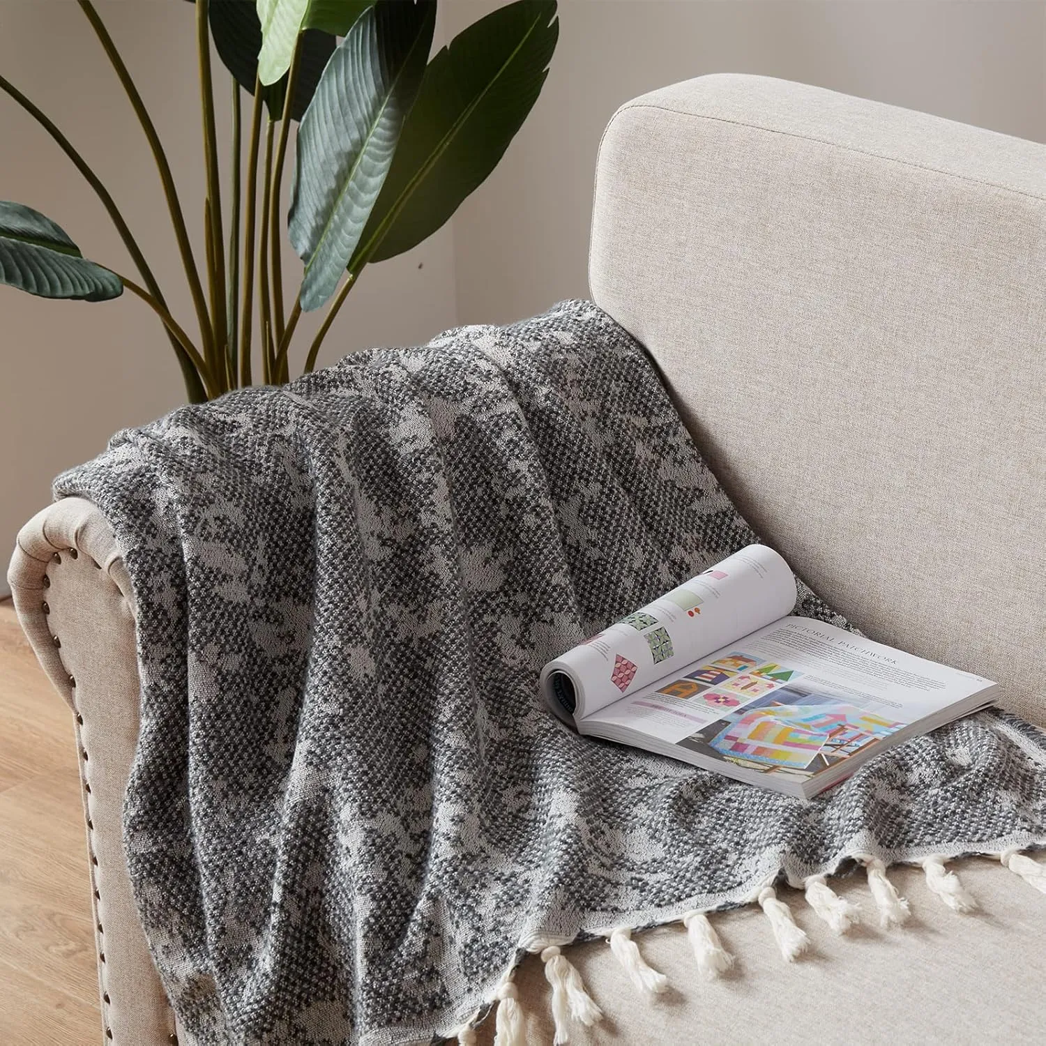 SE SOFTEXLY Throw Blanket, Machine Washable Fringes Wool Blanket, Cozy Soft Throw Blanket for Couch Bed Sofa, Camping Blanket for Survival, Emergency, Farmhouse Outdoor Blanket (59" x 60",Black)