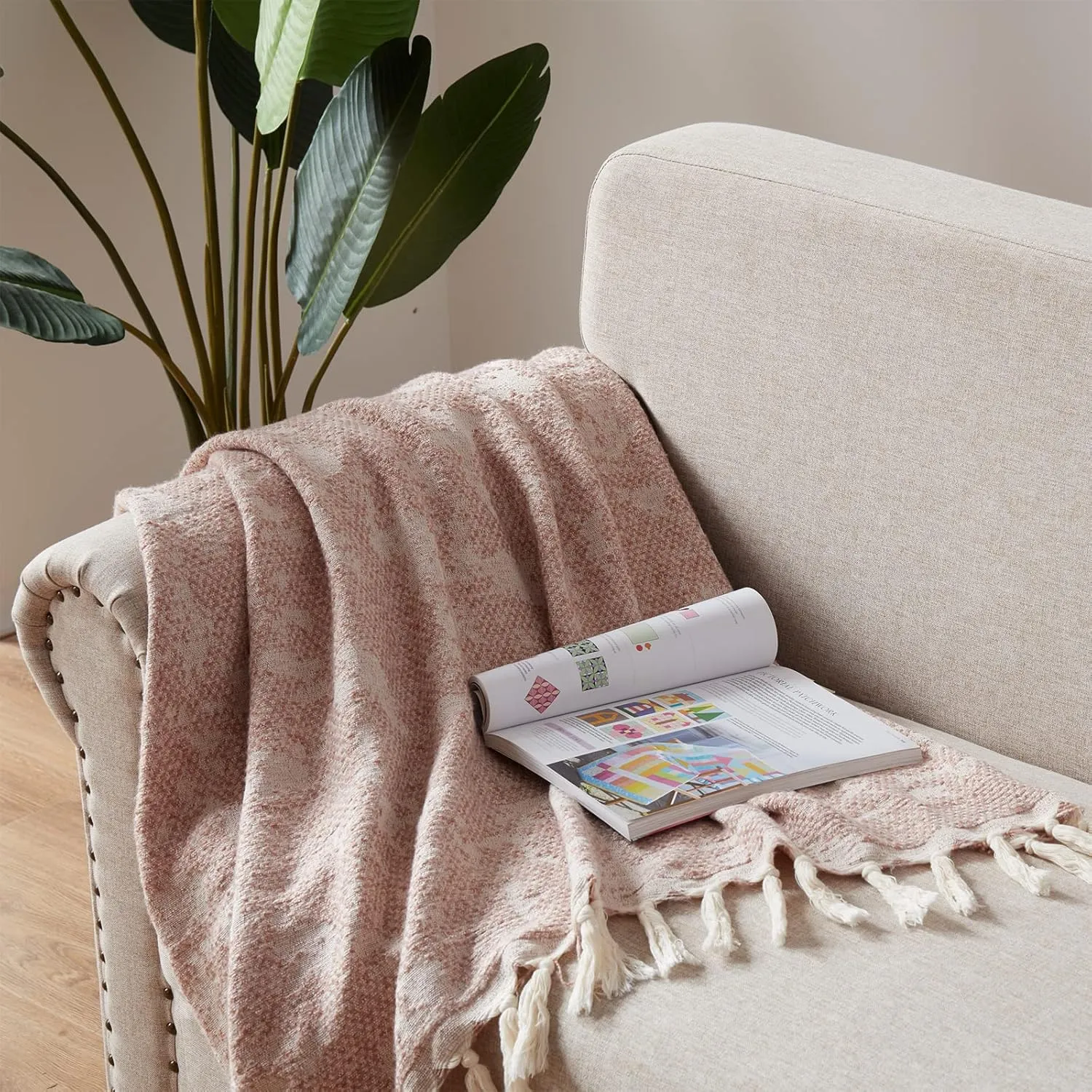 SE SOFTEXLY Throw Blanket, Machine Washable Fringes Wool Blanket, Cozy Soft Throw Blanket for Couch Bed Sofa, Camping Blanket for Survival, Emergency, Farmhouse Outdoor Blanket (59" x 60",Pink)
