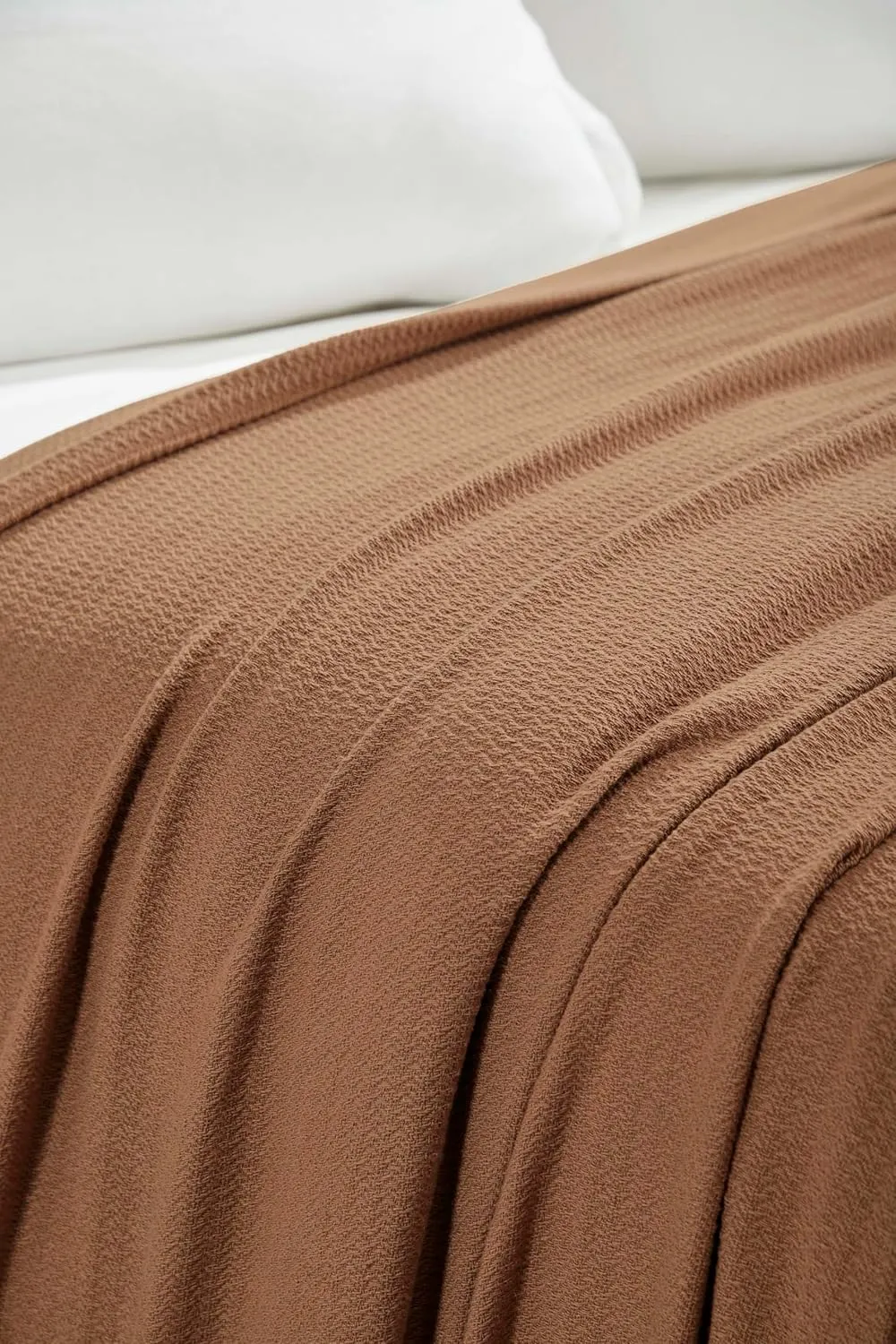 Superior Waffle Weave Cotton Blanket, for Picnic, Beach, Traveling or Camping, Comfy Blanket, Bedroom Decor, Essentials, Cover for Bed, Couch, Lounging, Honeycomb Knit, Twin, Camel