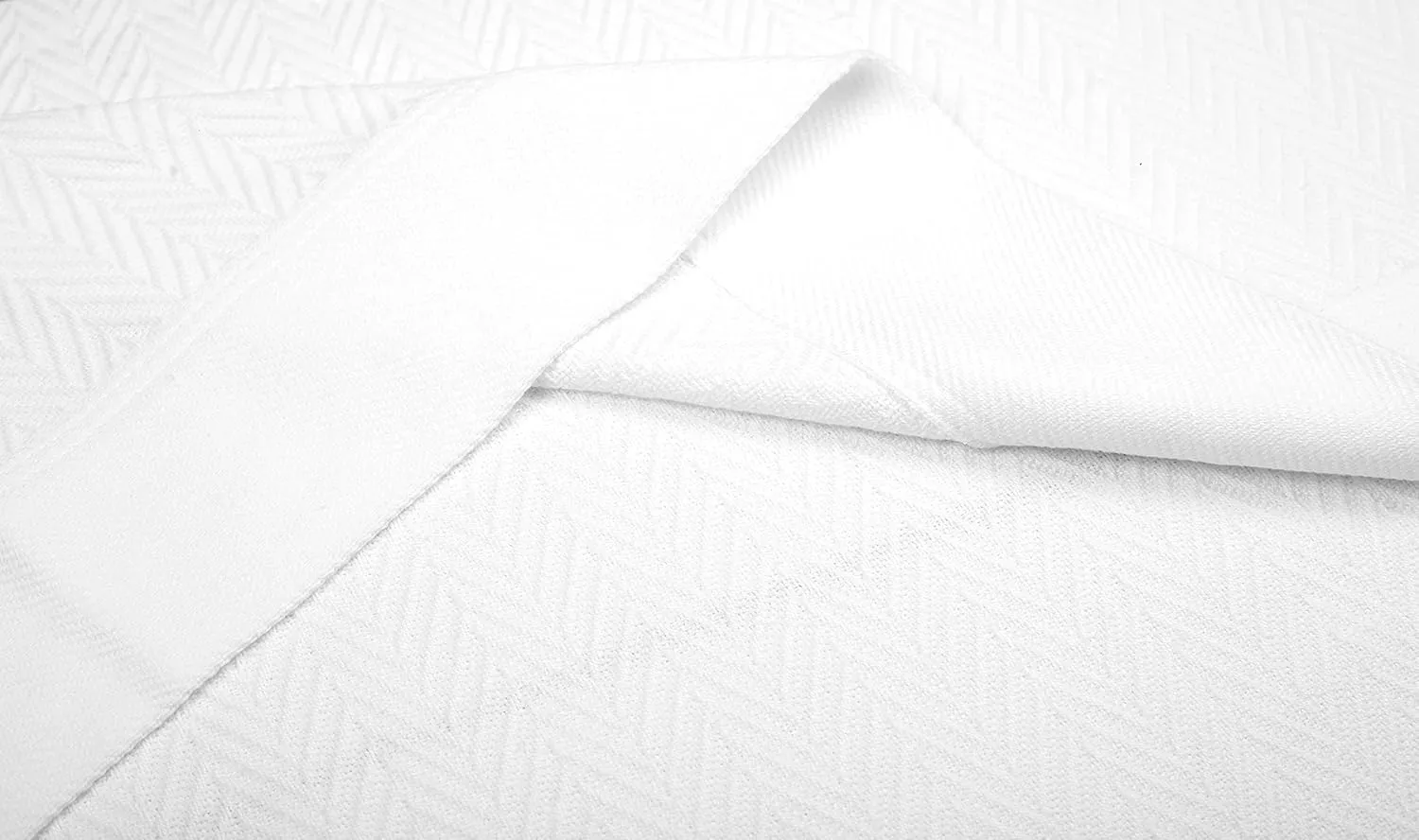 Threadmill Luxury Cotton Blanket for King Size Bed | All-Seasons Breathable Oeko TEX 100% Cotton King Size Blanket | Cozy Soft Thermal fits California King Size Bed 106 x92 inches | White